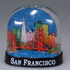 San Francisco Golden Gate Bridge & Skyline Globe