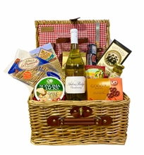Classic Wine and Cheese Picnic Basket