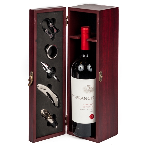 Wooden wine set